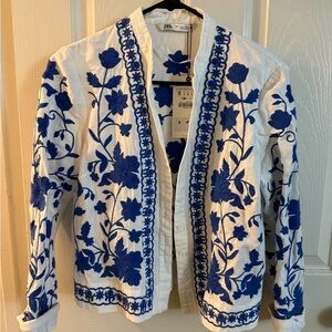 Zara Women's Floral Blue and White Blazer